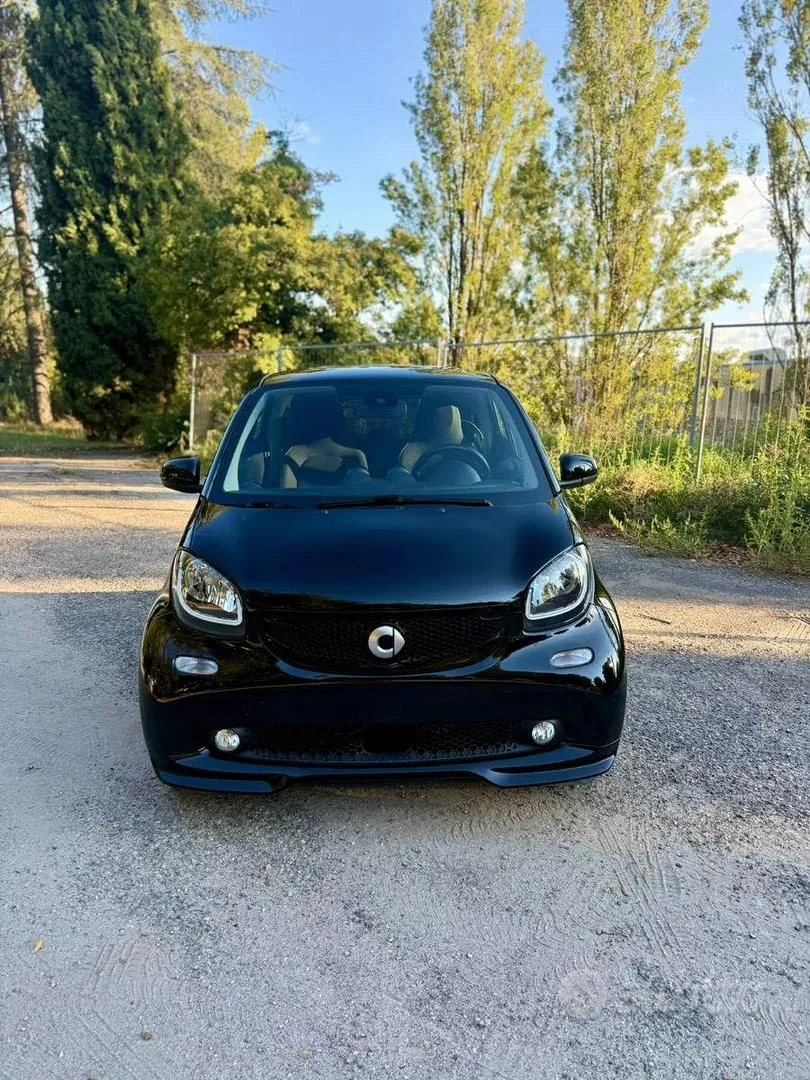 Smart Fortwo 2019 photo 2