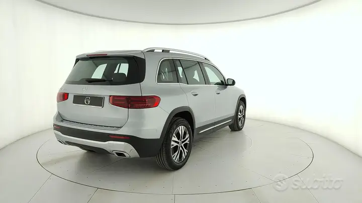 Mercedes-Benz Glb 2025 photo 3