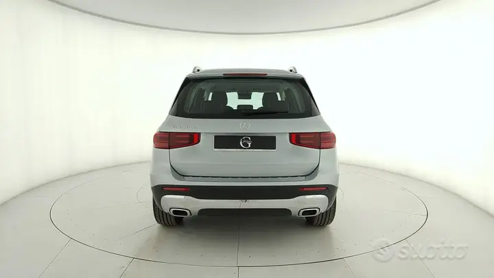 Mercedes-Benz Glb 2025 photo 4