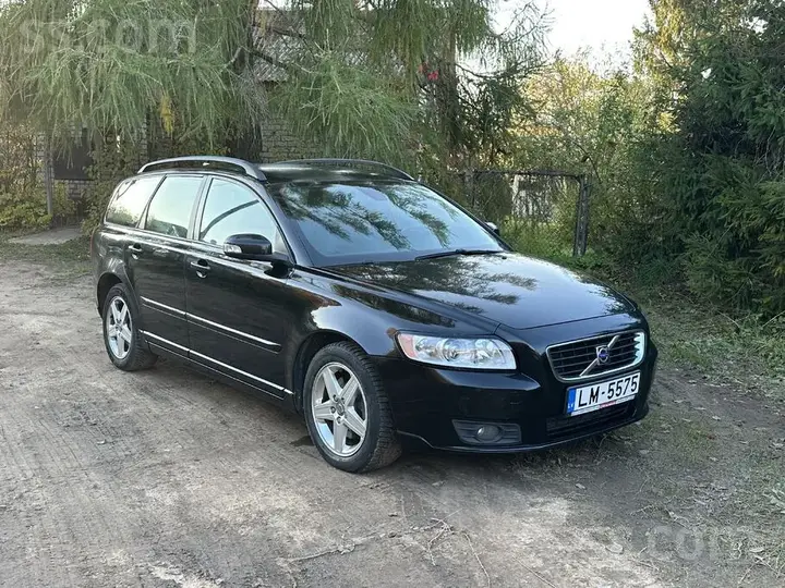 Volvo V50