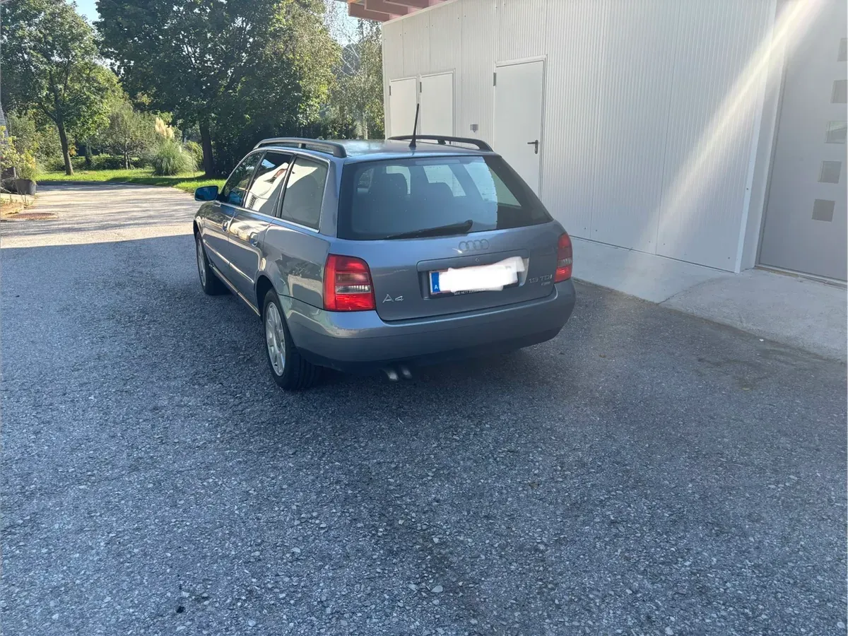 Audi A4 2000 photo 3