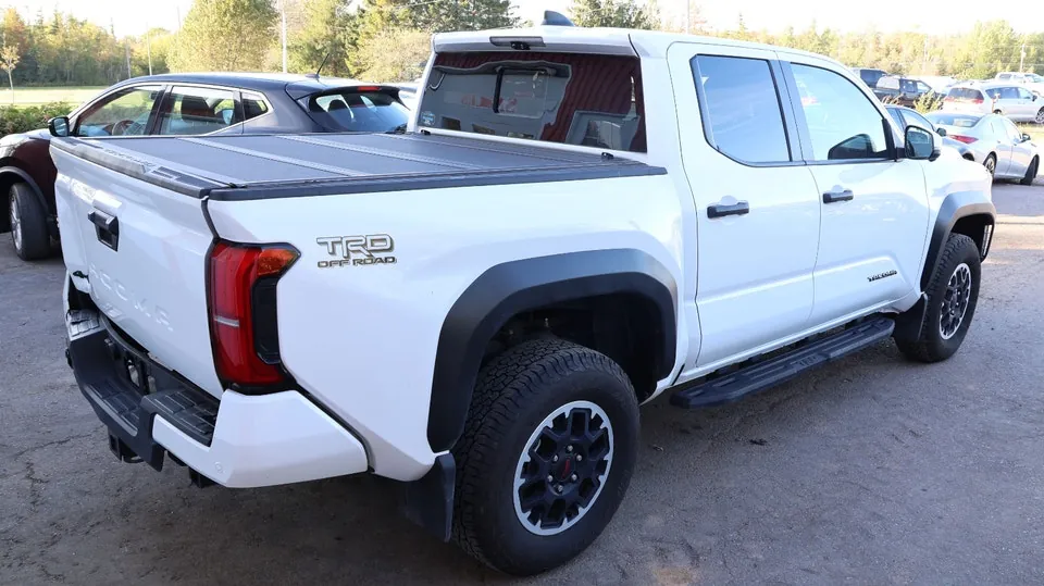 Toyota Tacoma 2025 photo 4