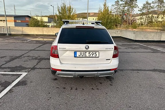 Skoda Octavia Scout 2016 photo 5