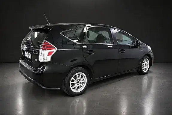 Toyota Prius 2015 photo 4