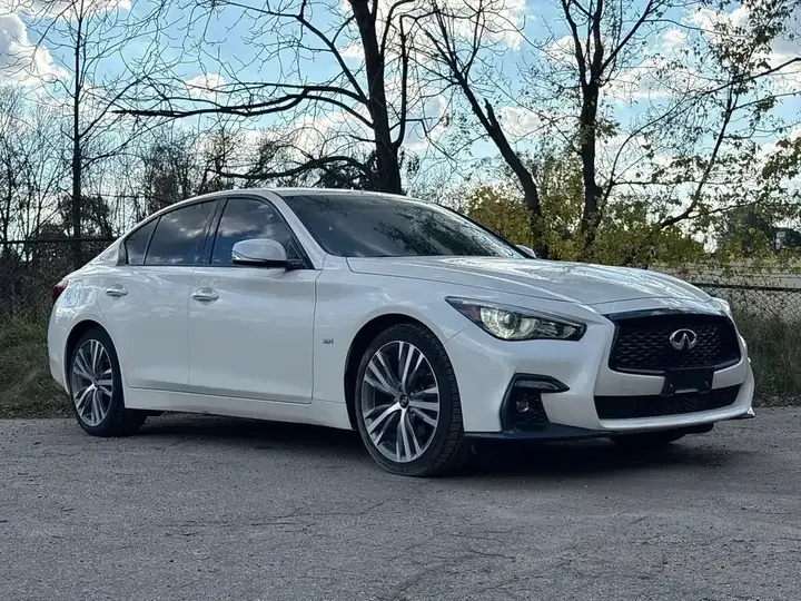 Infiniti Q50 2019 photo 2