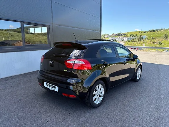 Kia Rio 2014 photo 3