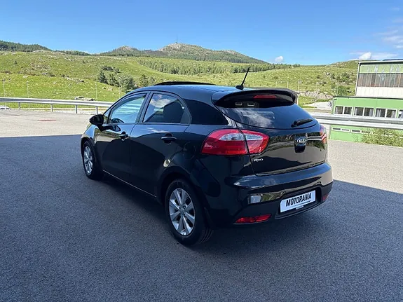 Kia Rio 2014 photo 5