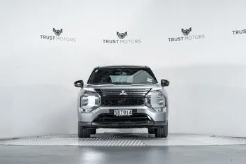 Mitsubishi Outlander 2023 photo 5