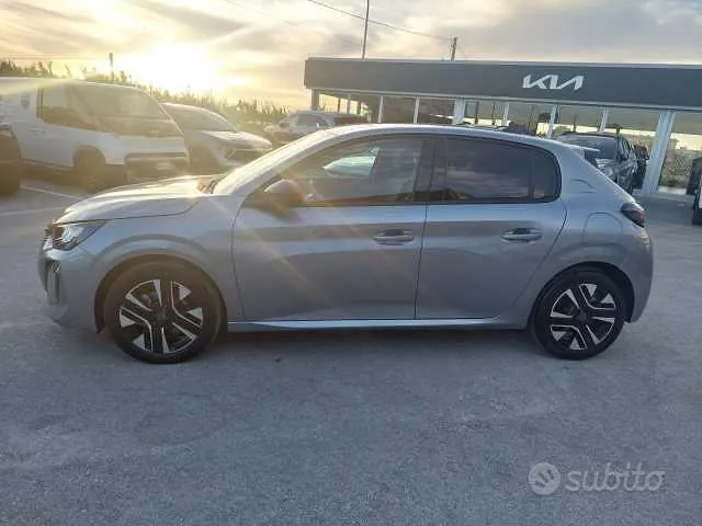 Peugeot 208 2025 photo 4