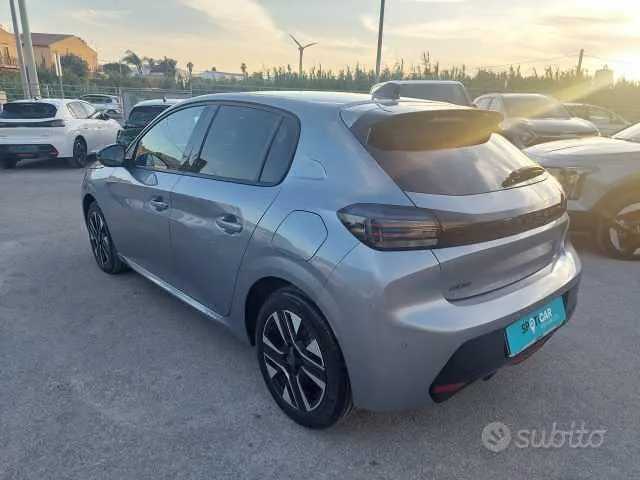 Peugeot 208 2025 photo 5