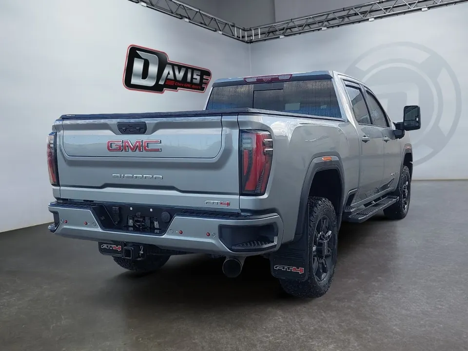 GMC Sierra 3500Hd 2025 photo 3