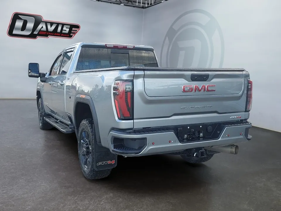 GMC Sierra 3500Hd 2025 photo 4