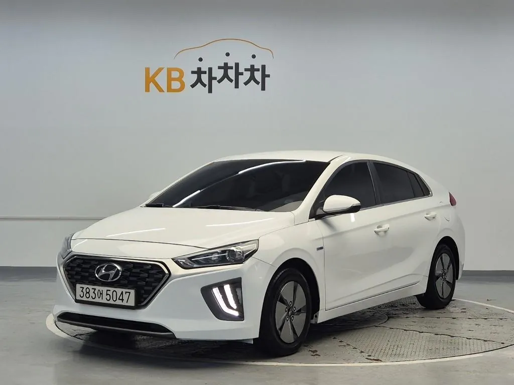 Hyundai Ioniq