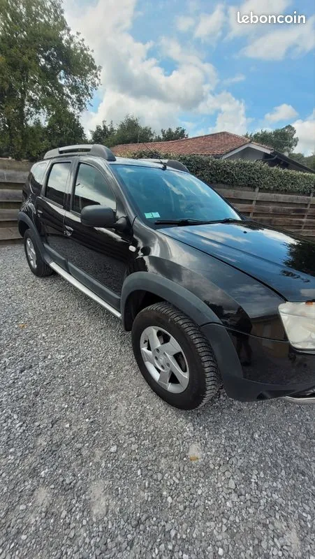 Dacia Duster 2011 photo 3