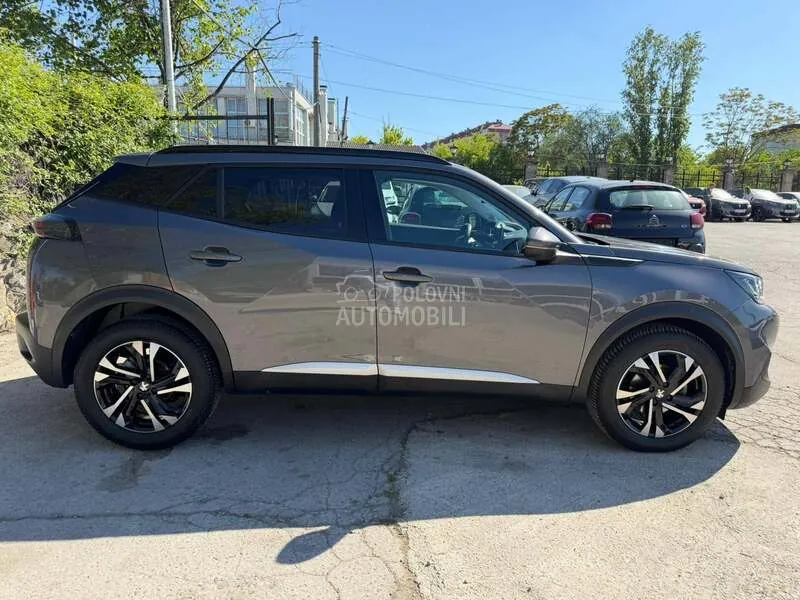 Peugeot 2008 2021 photo 4