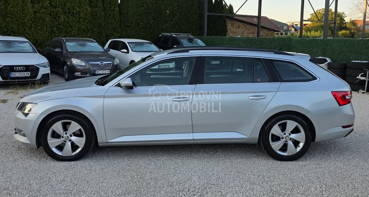 Skoda Superb 2017 photo 4