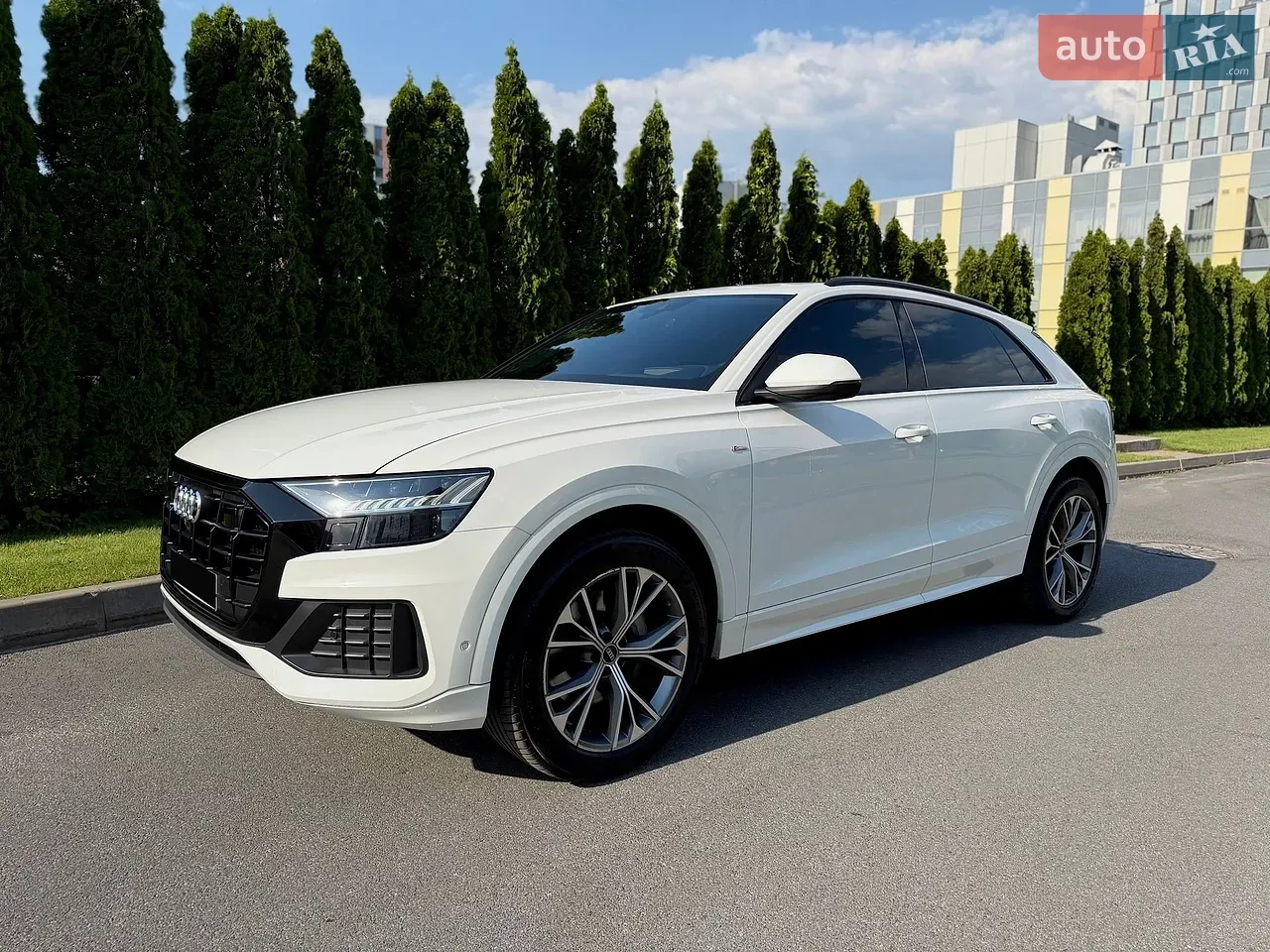 Audi Q8 2021 photo 3