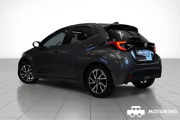 Toyota Yaris 2023 photo 3
