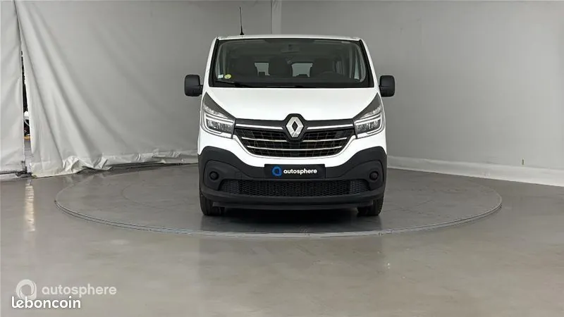 Renault Trafic 2020 photo 2