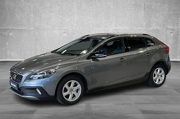 Volvo V40 Cross Country 2016 photo 2