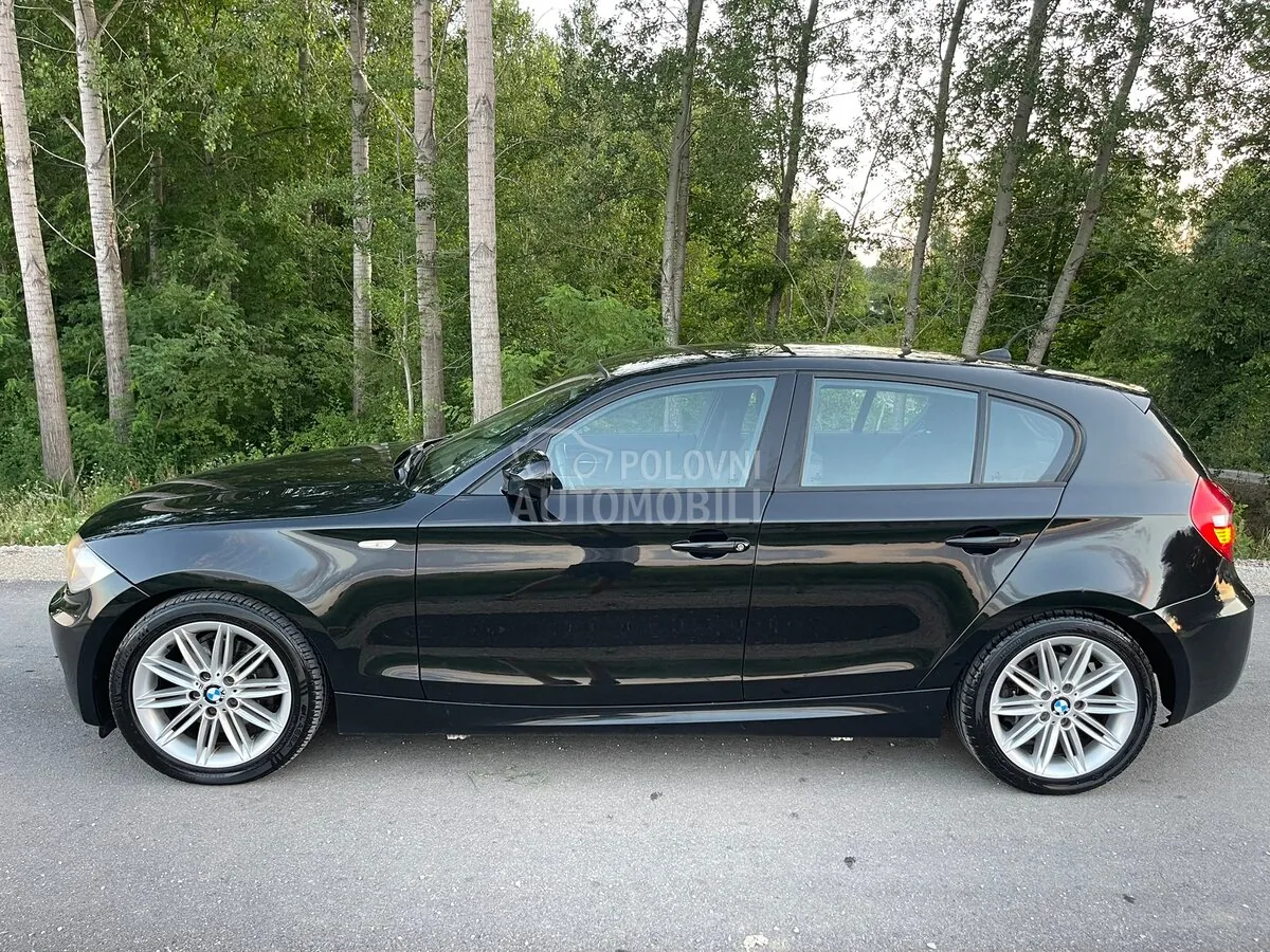 BMW 120 2011 photo 2