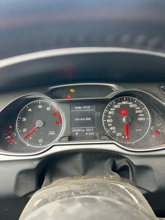 Audi A4 2014 photo 3