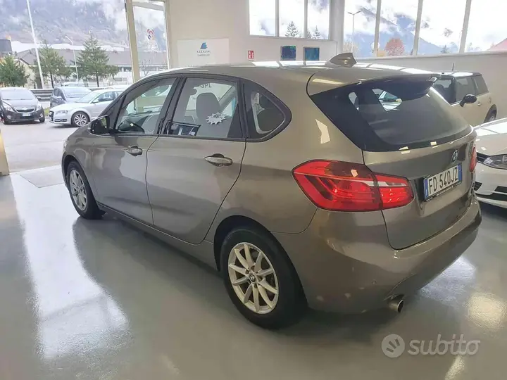 BMW 216D Active Tourer 2016 photo 4