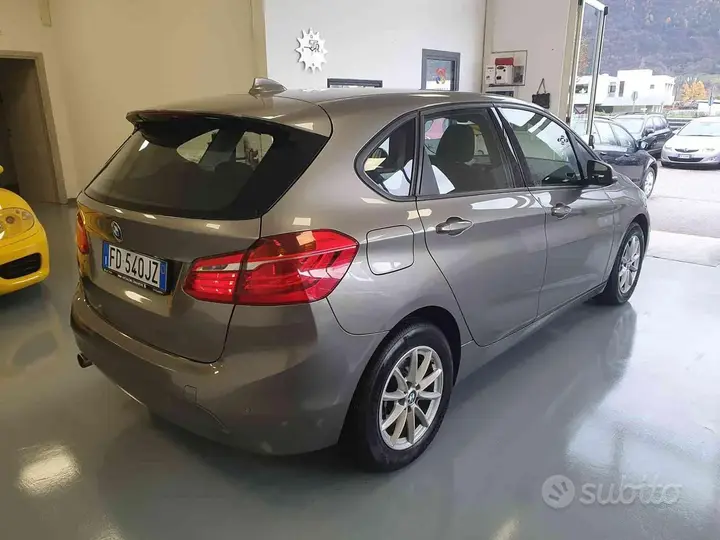 BMW 216D Active Tourer 2016 photo 3