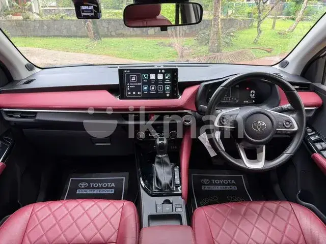Toyota Yaris Ativ 2025 photo 4
