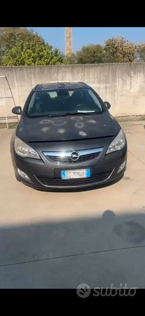 Opel Astra J