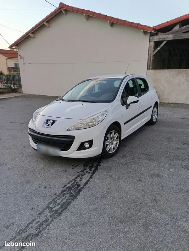 Peugeot 207