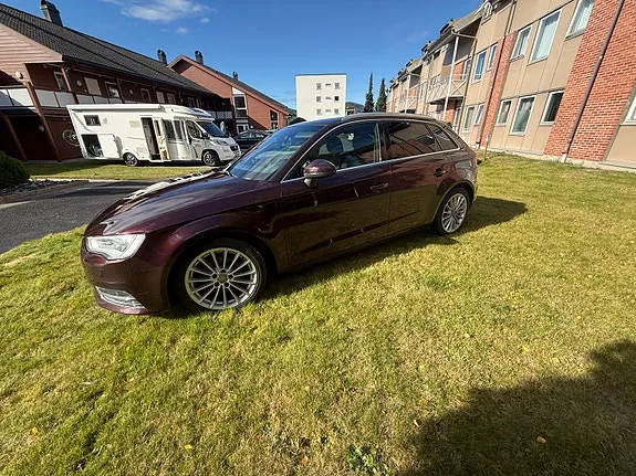 Audi A3 2014 photo 2