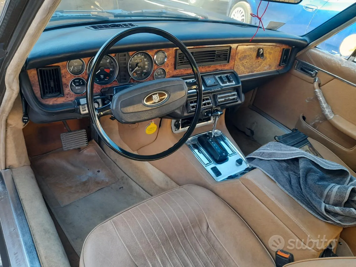 Jaguar Xj6 1970 photo 5