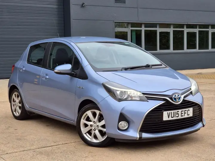 Toyota Yaris 2015 photo 5