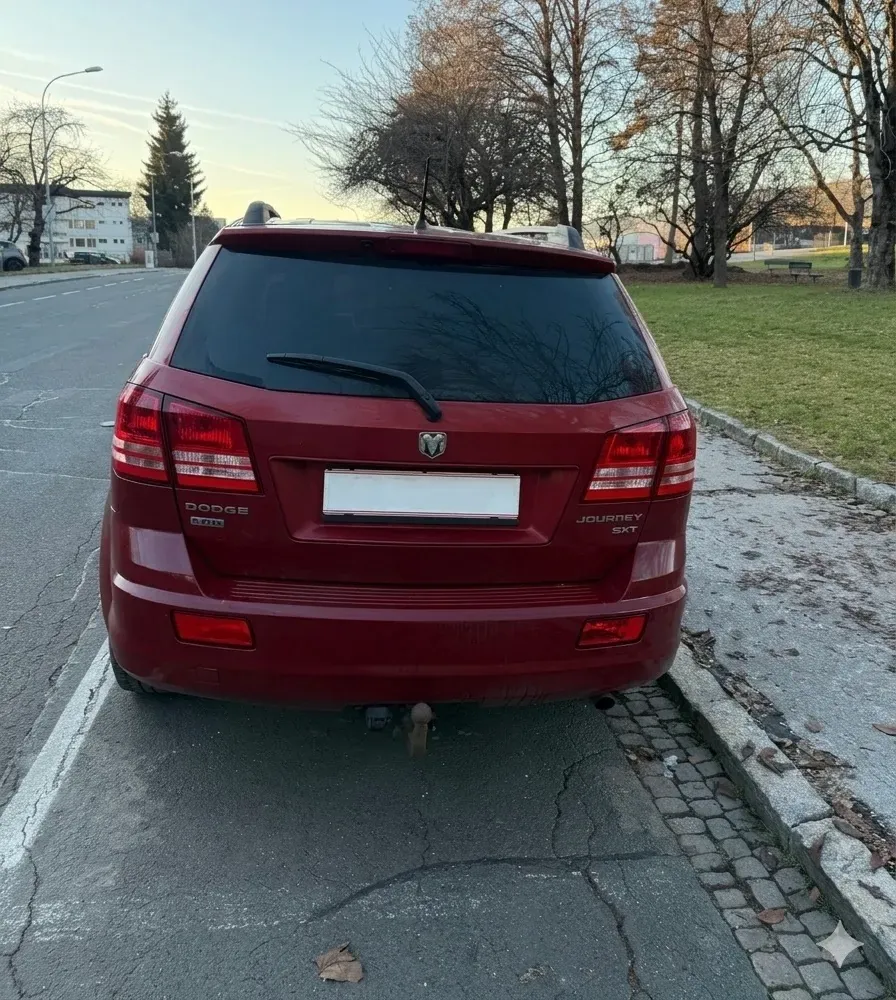 Dodge Journey 2010 photo 3