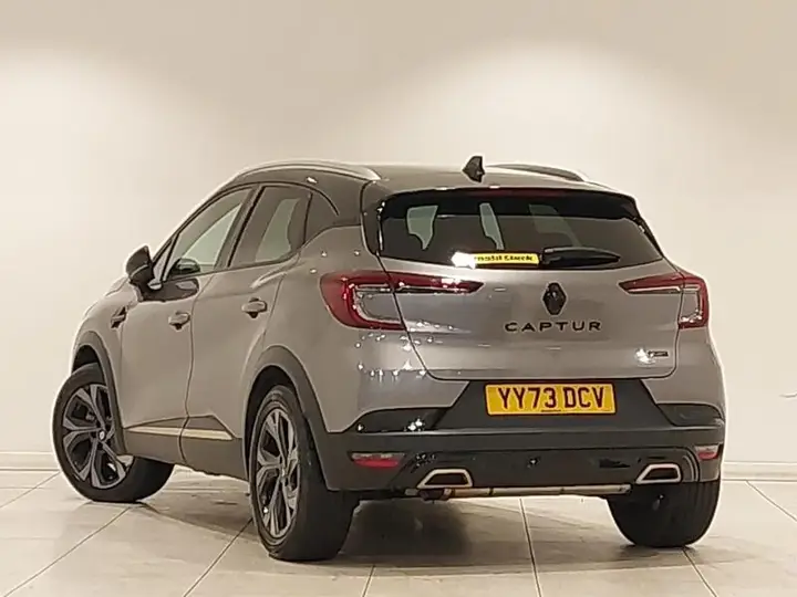 Renault Captur 2023 photo 2