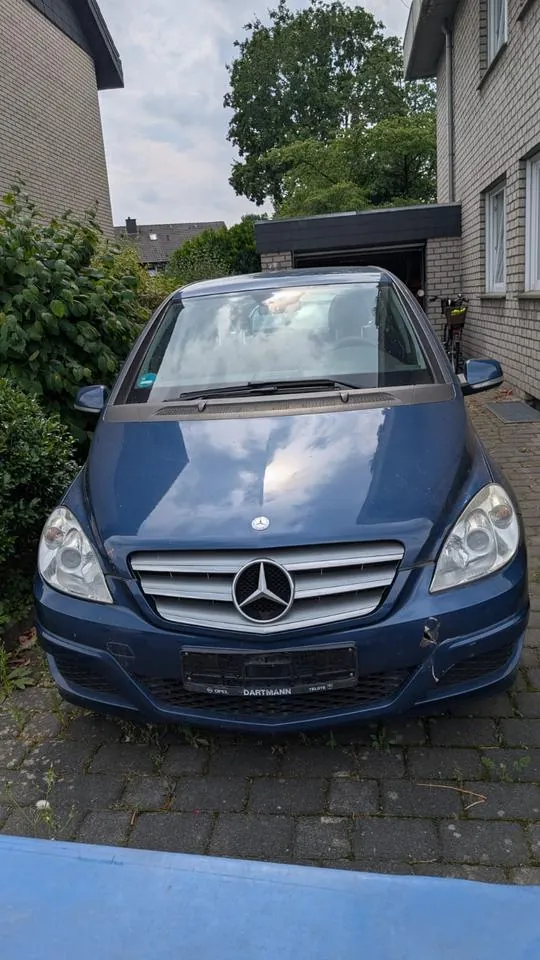 Mercedes-Benz B160