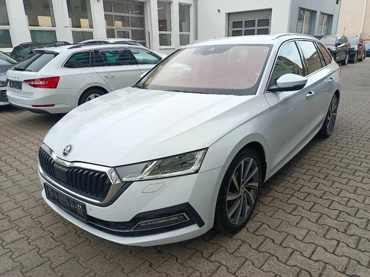Skoda Octavia 2023 photo 2