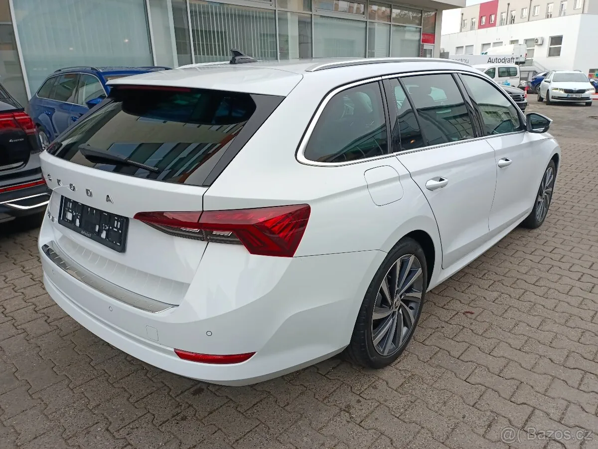 Skoda Octavia 2023 photo 4