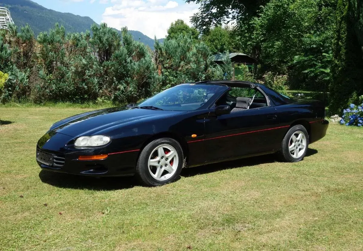 Chevrolet Camaro 1998 photo 2