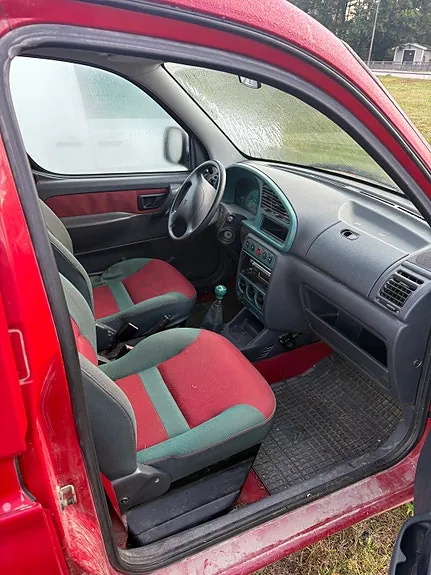 Citroen Berlingo 2002 photo 3