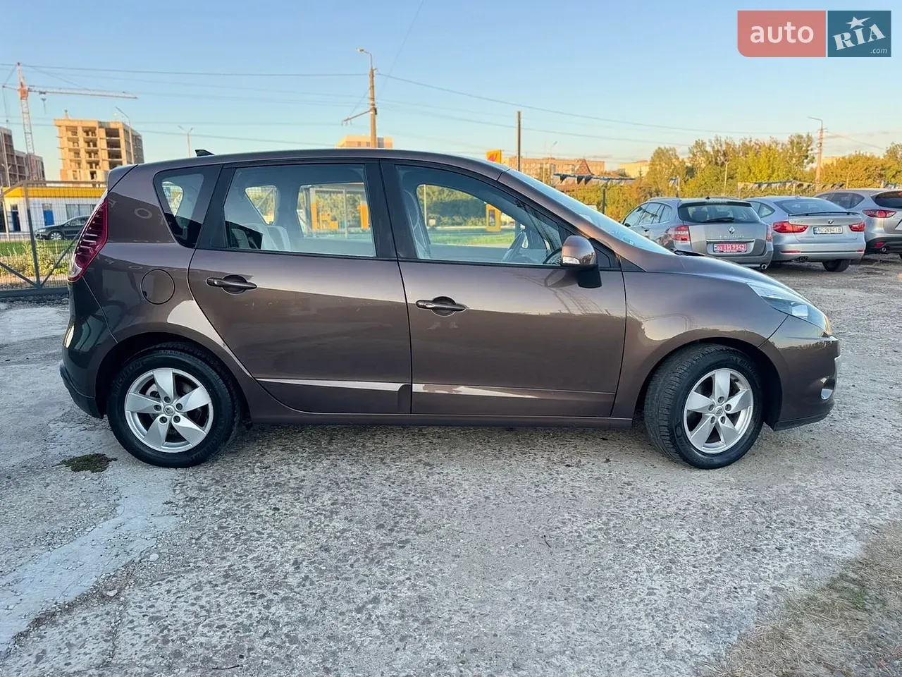 Renault Scenic 2011 photo 3