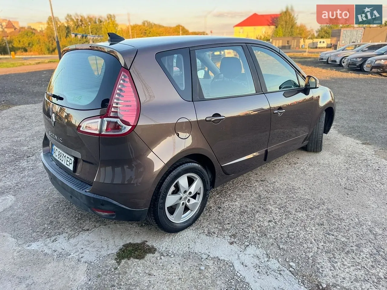 Renault Scenic 2011 photo 4