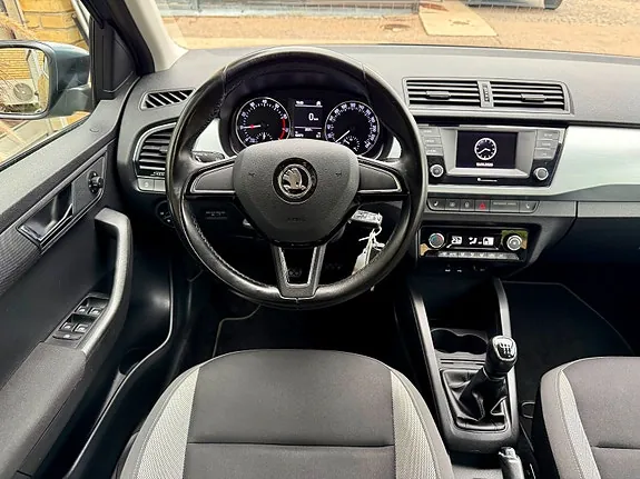 Skoda Fabia 2018 photo 5