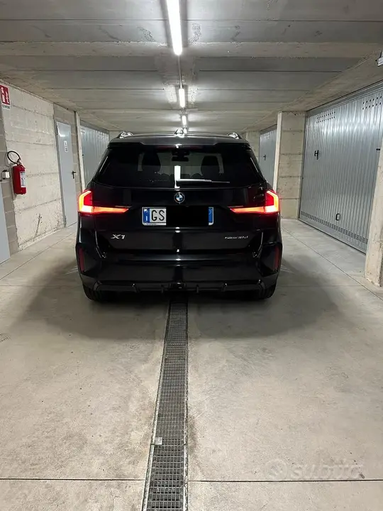 BMW X1 2024 photo 2