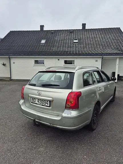 Toyota Avensis 2005 photo 5
