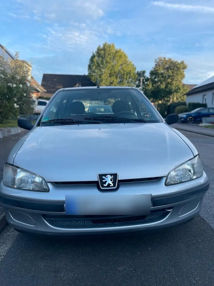 Peugeot 106