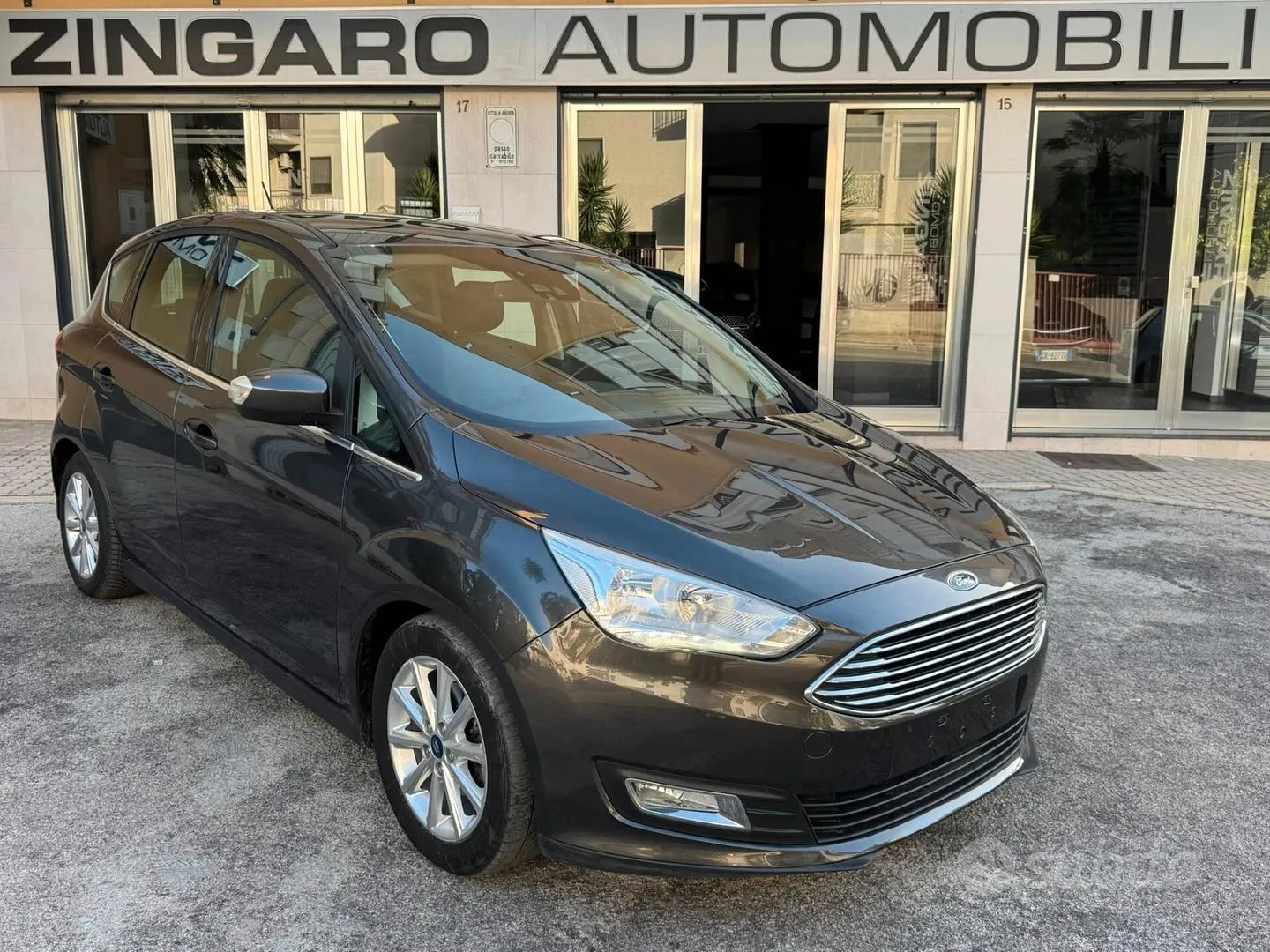 Ford C-Max 2017 photo 2