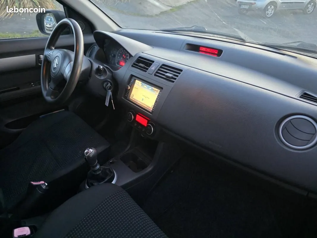 Suzuki Swift 2006 photo 5