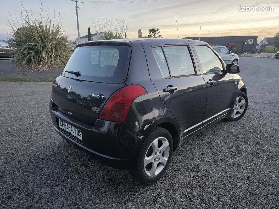 Suzuki Swift 2006 photo 3